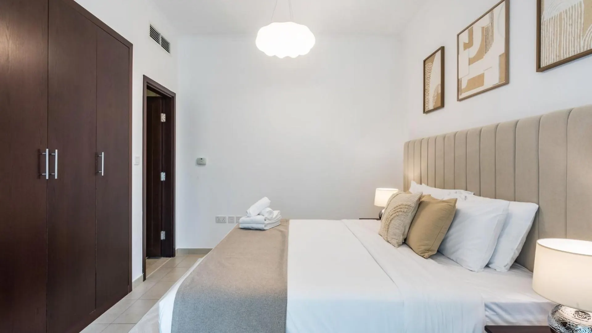 Stunning 1-Bedroom Apartment With Full Burj Khalifa View - 5-Min Walk To Dubai Mall United Arab Emirates