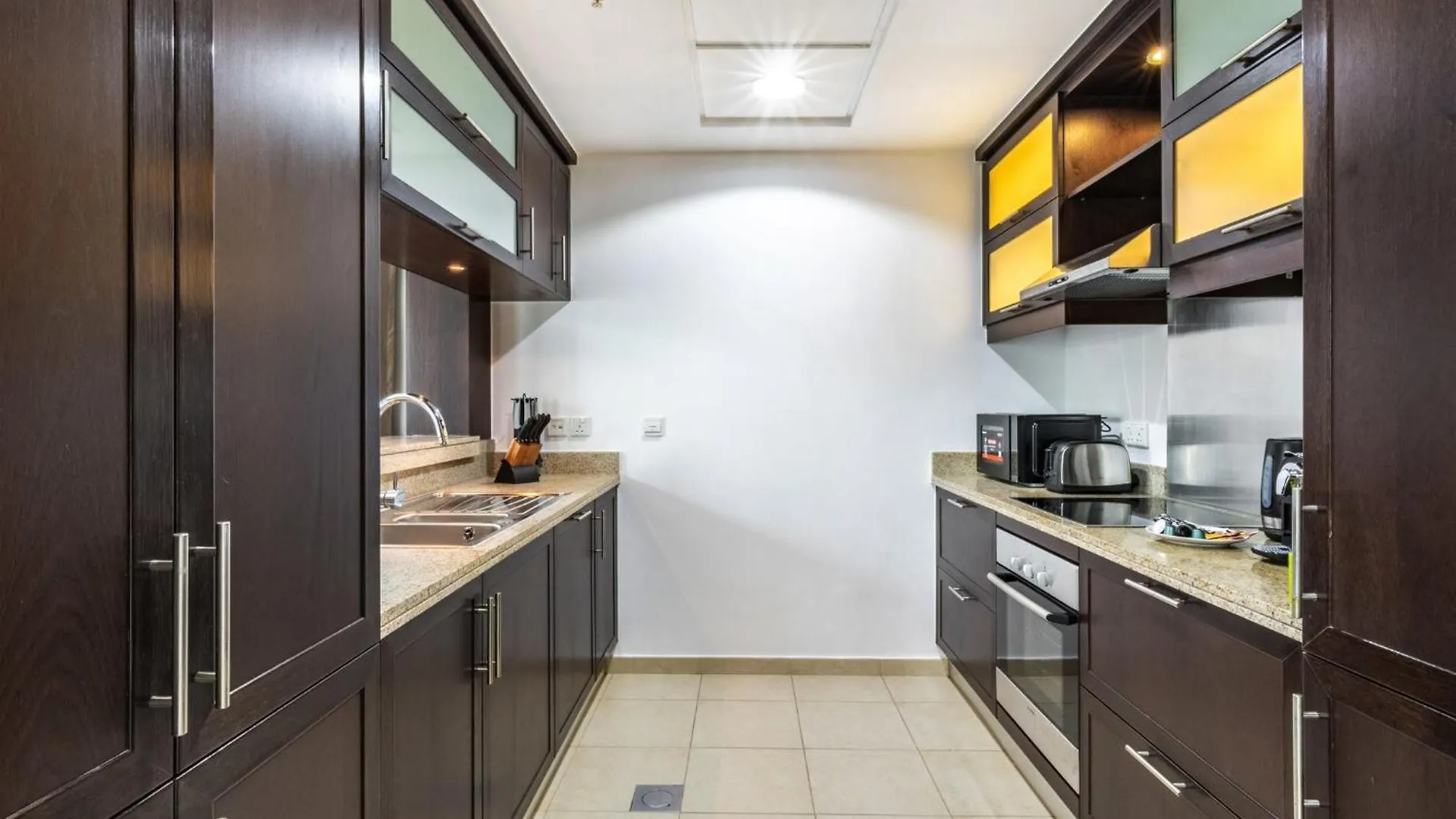 Stunning 1-Bedroom Apartment With Full Burj Khalifa View - 5-Min Walk To Dubai Mall