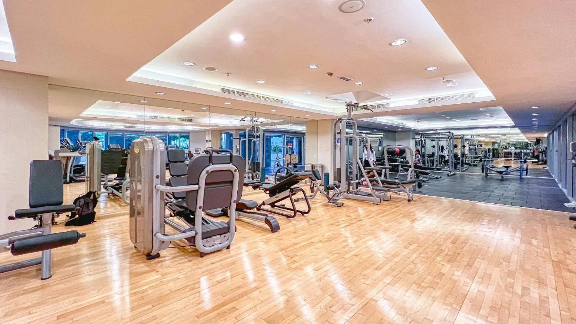Stunning 1-Bedroom Apartment With Full Burj Khalifa View - 5-Min Walk To Dubai Mall